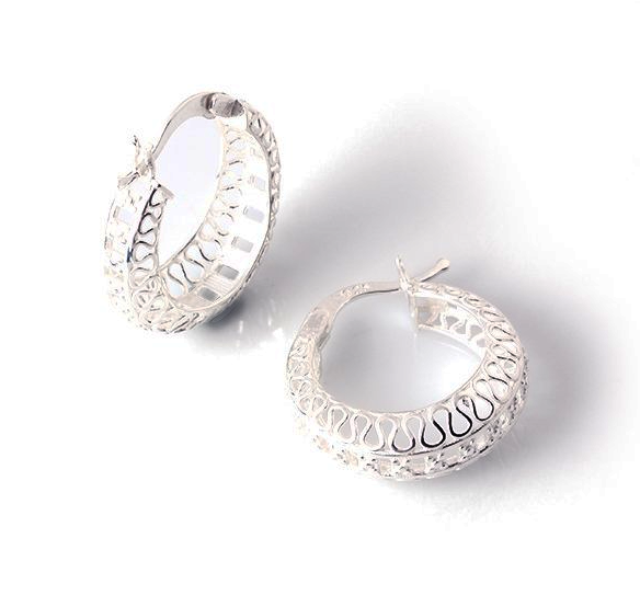 Patterned Ring Minimal Silver Earrings